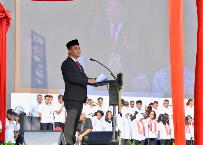 Menteri ESDM Tegaskan Kedaulatan, Mandiri dan Berkelanjutan Pada Upacara Hari Jadi Pertambangan dan Energi ke 79 - Gambar 2