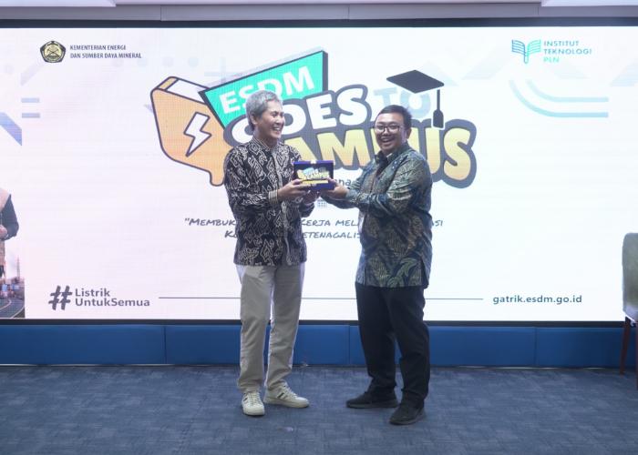 Sambangi Kampus IT PLN, KESDM Tekankan Pentingnya Seritifkasi Kompetensi Ketenagalistrikan - Gambar 2
