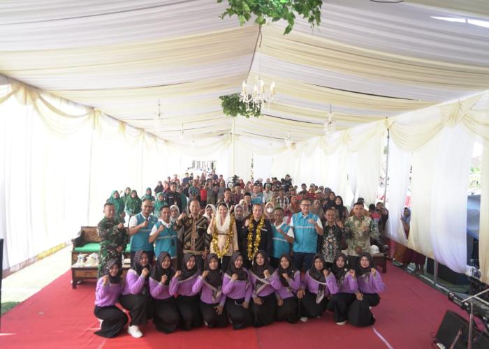 Ribuan Warga Jatim Terima Bantuan Listrik Gratis, Kementerian ESDM:  Penerapan Kaidah Keselamatan Ketenagalistrikan - Gambar 2