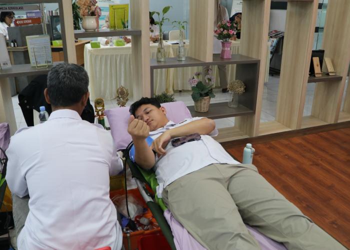 Dukung Ketersediaan Stok Darah untuk Masyarakat, Ditjen Gatrik Gelar Donor Darah - Gambar 2