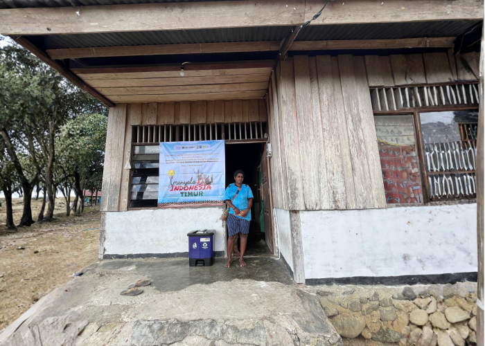 Bantuan Instalasi Listrik Gratis Hadirkan Cahaya Harapan di Rumah Anita Saibah