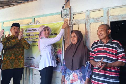 Kementerian ESDM Salurkan Bantuan Pasang Listrik Gratis di Madiun