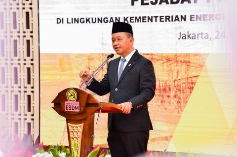Menteri ESDM Lantik Pejabat Pimpinan Tinggi, Tegaskan Integritas dan Percepatan Kinerja