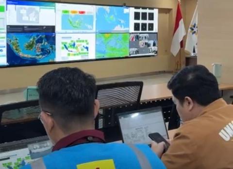 Menjaga Nyala Negeri dari Balik Posko Siaga