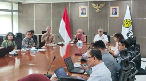 Kementerian ESDM Percepat Pengembangan SPKLU untuk Ketahanan Energi