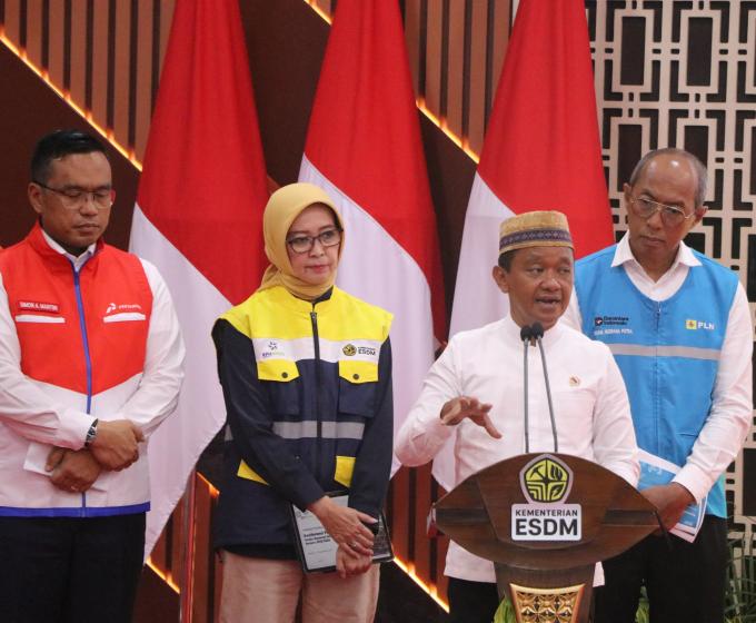 Menteri ESDM Pastikan Pasokan Listrik Aman Jelang Nataru 