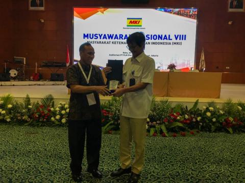 Dirjen Ketenagalistrikan membuka Musyawarah Nasional (Munas) ke-8 Masyarakat Ketenagalistrikan Indonesia (MKI), Rabu (30/10) di Auditorium PT PLN (Persero) Kantor Pusat.
