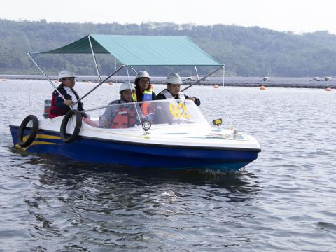 Kunjungan PLTS Terapung Cirata