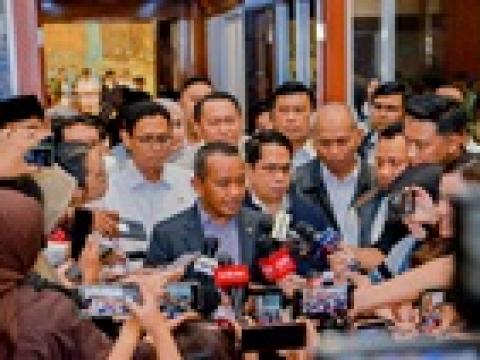 Di Depan DPR, Menteri ESDM Paparkan Capaian Positif Subsektor Ketenagalistrikan 
