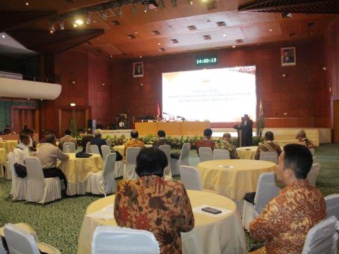 Dirjen Ketenagalistrikan membuka Musyawarah Nasional (Munas) ke-8 Masyarakat Ketenagalistrikan Indonesia (MKI), Rabu (30/10) di Auditorium PT PLN (Persero) Kantor Pusat.