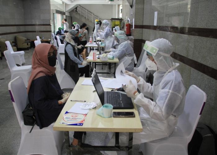 Lindungi Pegawai dari Penyebaran Covid-19, Ditjen Ketenagalistrikan Gelar Rapid Test - Gambar 2