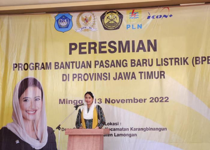 Sinergi Pemerintah dan DPR, 551 Rumah Tangga Tidak Mampu di Lamongan Terima Sambungan Listrik Gratis - Gambar 2