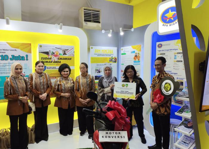 Kementerian ESDM Serahterimakan Motor Konversi Listrik kepada Pemkot Surakarta pada Dekranas Expo - Gambar 2