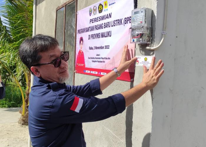1.904 Rumah Tangga Tidak Mampu di Provinsi Maluku Nikmati Bantuan Pasang Baru Listrik - Gambar 3