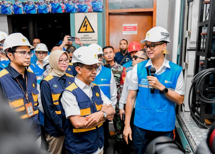 Menteri ESDM Pastikan Pasokan Listrik Jawa Timur Aman Jelang Lebaran, Cadangan Surplus 50% - Gambar 2