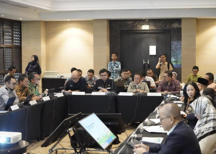 Pastikan Ramadan Idulfitri Lancar, Komisi XII DPR RI Pantau Kesiapan Kelistrikan di Tiga Lokasi - Gambar 3