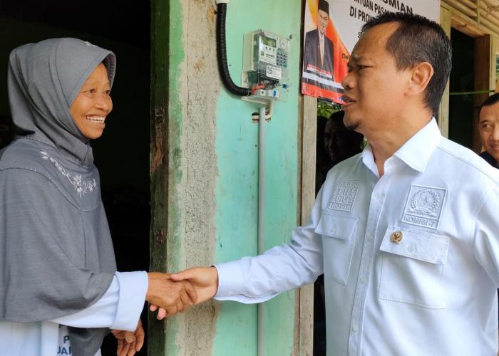 Bukti Negara Hadir, 1.801 Rumah Tangga di Purbalingga Nikmati Sambungan Listrik Gratis - Gambar 2