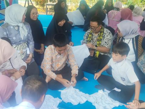 Energi Listrik untuk Membatik, Program TJSL Ubah Hidup Lebih Baik