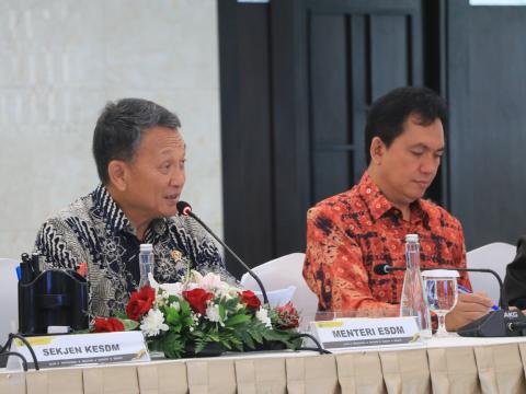KAPASITAS PEMBANGKIT LISTRIK MENINGKAT